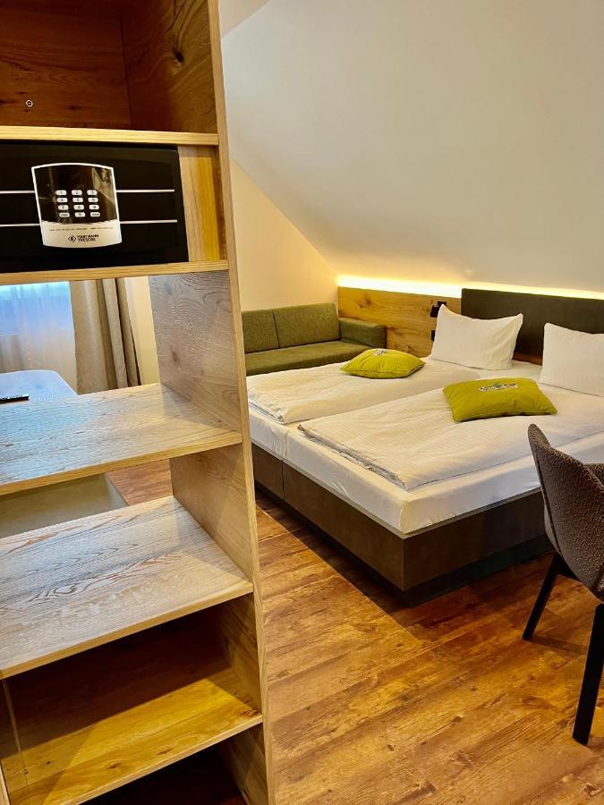 פולדה Hotel Gasthof Metzgerei Drei Linden מראה חיצוני תמונה