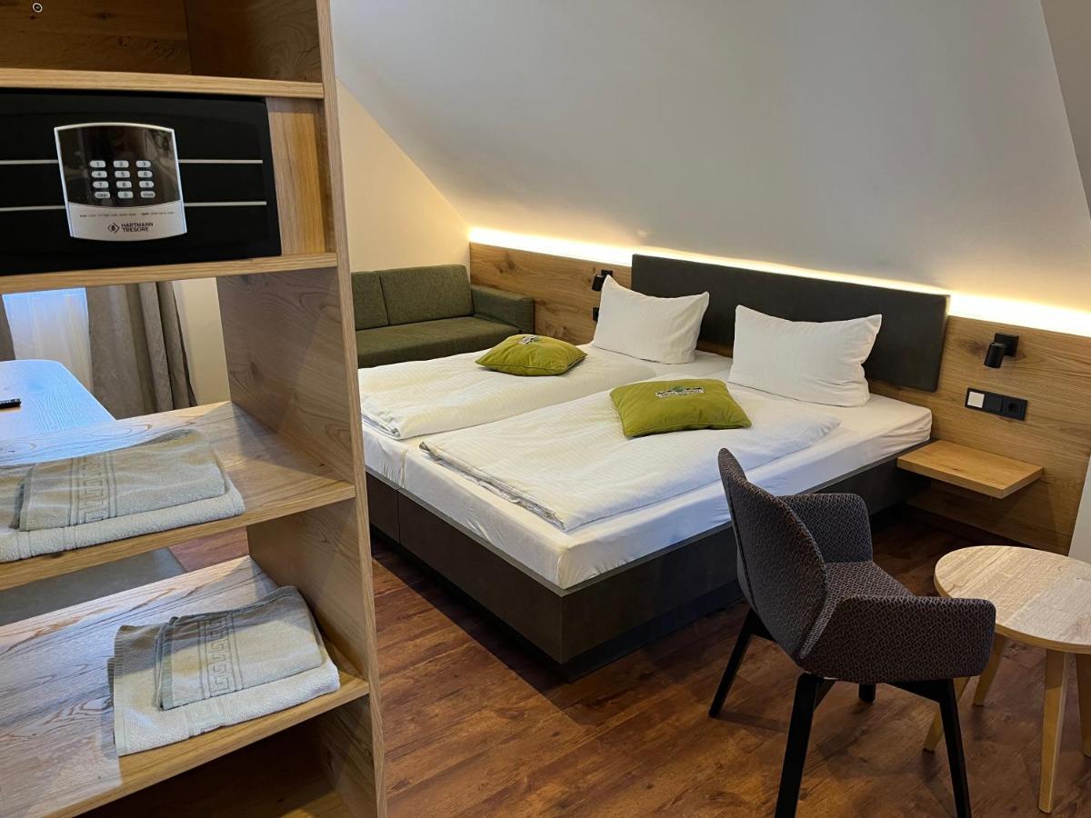 פולדה Hotel Gasthof Metzgerei Drei Linden מראה חיצוני תמונה