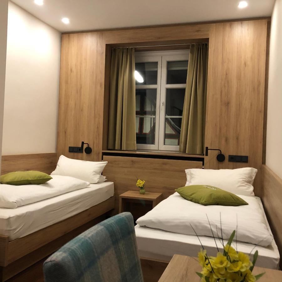פולדה Hotel Gasthof Metzgerei Drei Linden מראה חיצוני תמונה