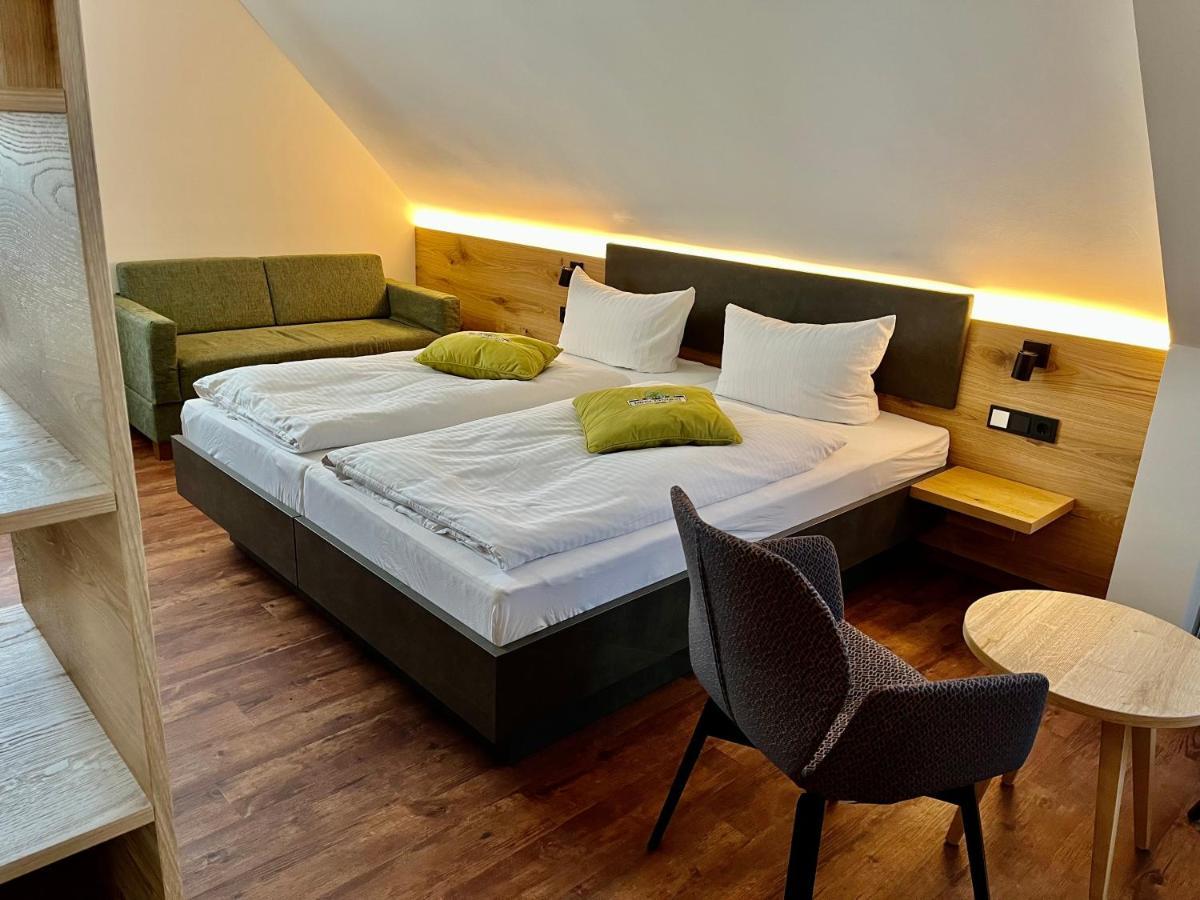 פולדה Hotel Gasthof Metzgerei Drei Linden מראה חיצוני תמונה
