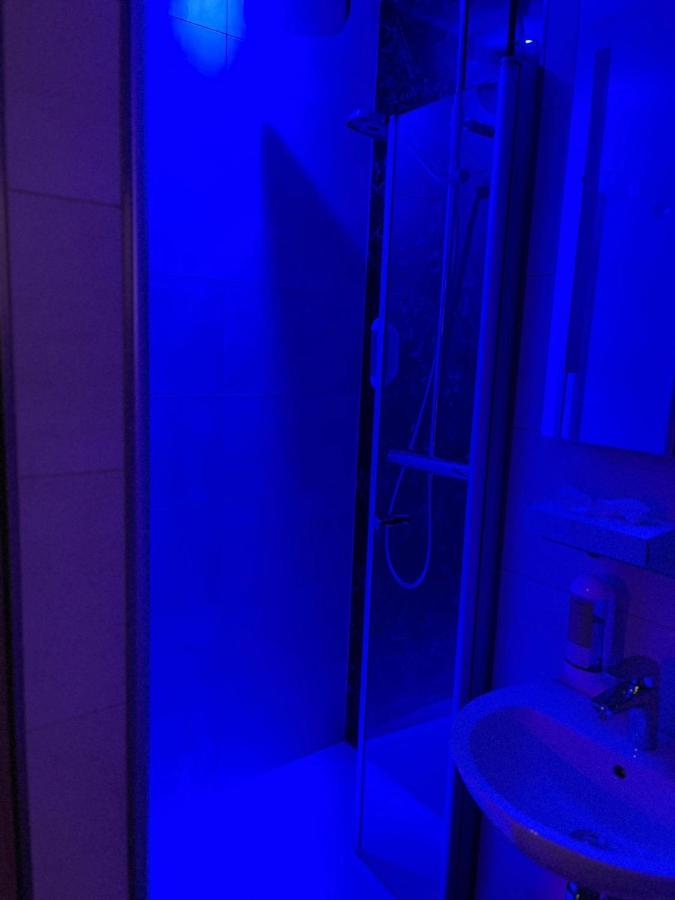 פולדה Hotel Gasthof Metzgerei Drei Linden מראה חיצוני תמונה