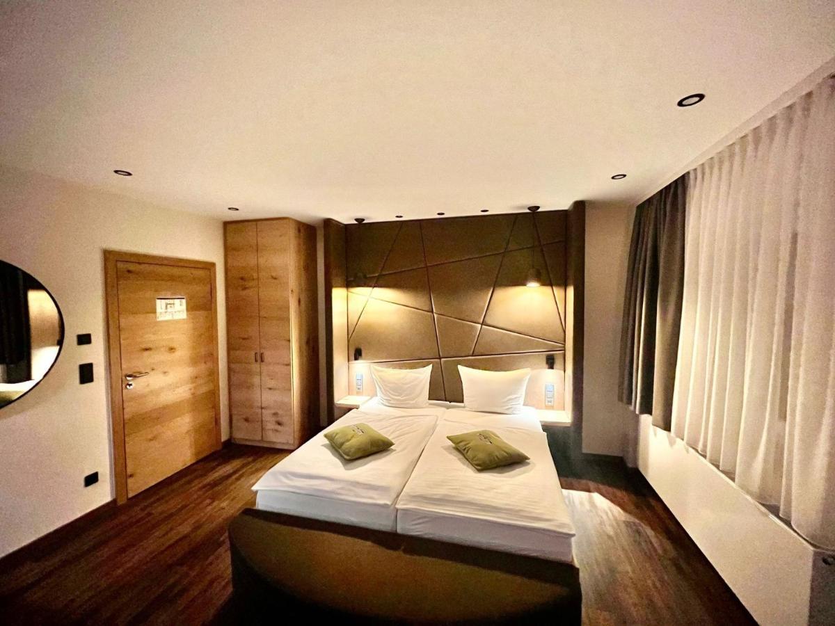 פולדה Hotel Gasthof Metzgerei Drei Linden מראה חיצוני תמונה
