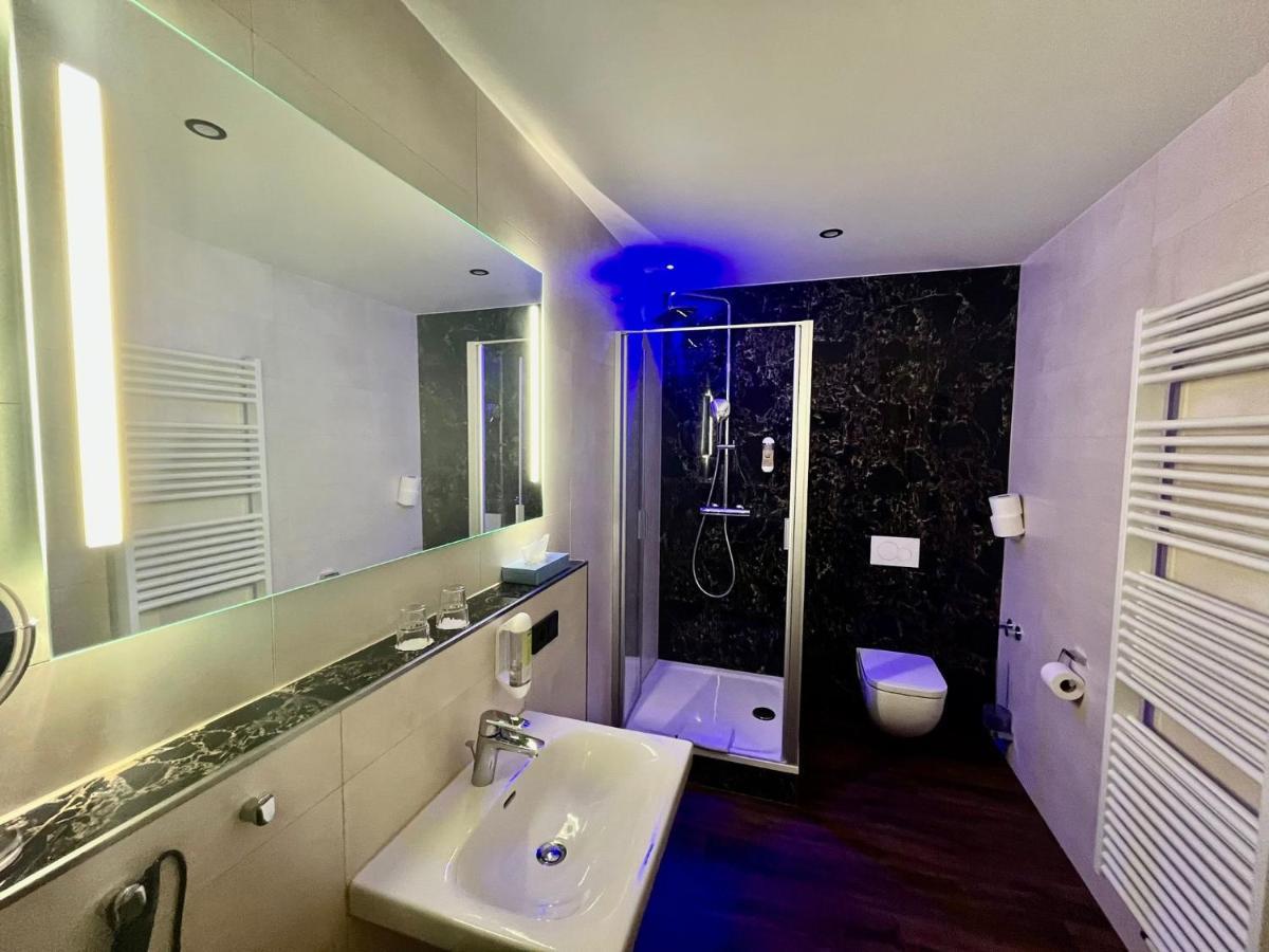 פולדה Hotel Gasthof Metzgerei Drei Linden מראה חיצוני תמונה